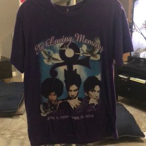 Purple T-shirt remembering the artist Prince